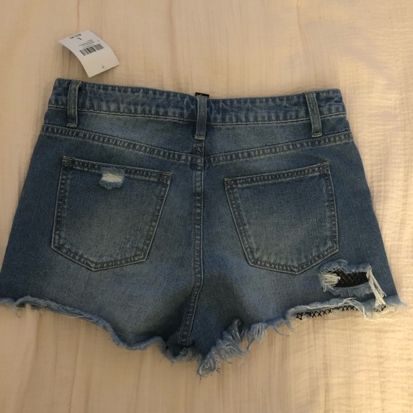 NWT Forever 21 shorts - Picture 2 of 4